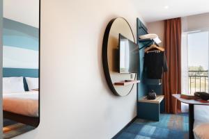 Hotels Ibis Styles Miramas : Chambre Double Standard