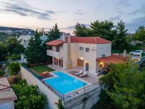 VILLA SISSY CAREFREE VACATIONSΘΕ - Malesína