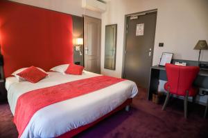 Hotels Logis Hotel d'Angleterre : Chambre Double Deluxe