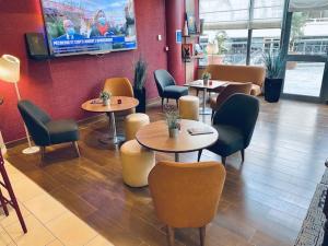 Hotels Campanile Saint-Quentin-En-Yvelines : photos des chambres