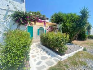 Peaceful Cottage House - Private Garden