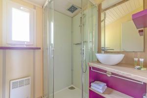 Villages vacances Lagrange Grand Bleu Vacances – Residence Port Lalande : photos des chambres