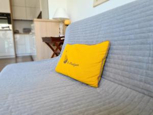 Détente et vue sur le port au Pouliguen