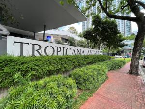 Tropicana Suite