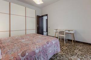 GuestHost - Cagliari Comfy Apartment with Terrace & Netflix!