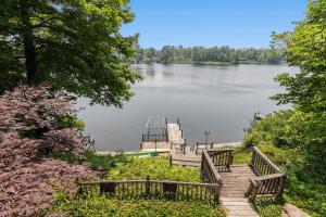 The Big Blue Lakehouse