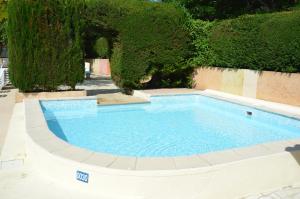 Campings Camping Hotel Les Rives du Loup : photos des chambres