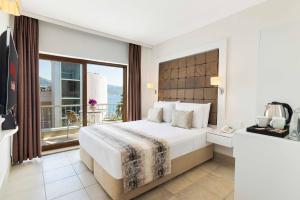 Deluxe Double Room with Side Sea View room in Elite Hotel Bodrum