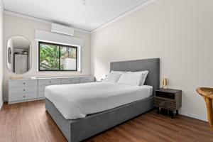 The Estoril Coast Collection Ocean