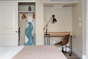 Campbell 1BR w Gym Pool Hot Tub nr WF TJ SFO-796