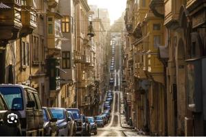 Valletta Stylish City Pad