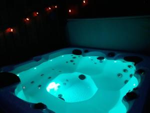 Maisons de vacances Cocoon : Gites 2-4 ou 6 pers avec jacuzzi : photos des chambres