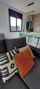 Chalet con piscina, terraza y barbacoa