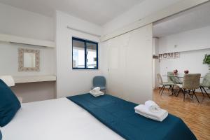 Praia da Rocha Apartment by LovelyStay