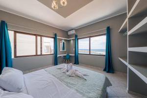 Luxury Sea View Apartment in Kolimvari
