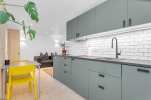 Cozy Downtown Apartment