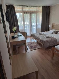 Hotel Albamaris 