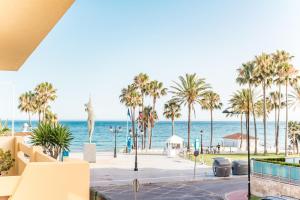 Beach side family apartment with 3 Spacious Bedrooms in San Pedro