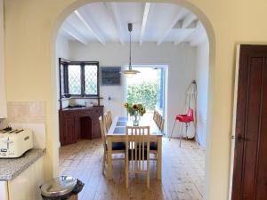 Stratton Vow - a true 1920s Arts and Crafts house!