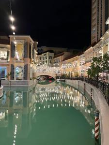 1BR Studio at viceroy McKinley taguig