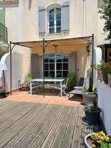 Charmante marina à Aigues Mortes