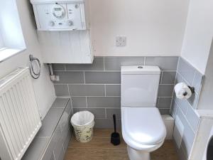 Treholme, great space for a family beach holiday!