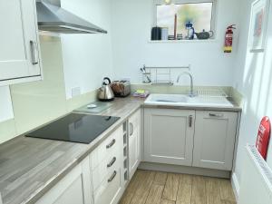 Treholme, great space for a family beach holiday!