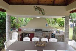 Royal Bay Villa and Apartment
