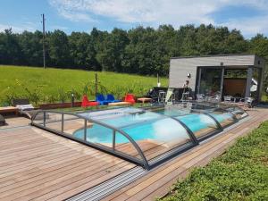 Maisons de vacances Maison Neuve, relaxing countryside home with pool : photos des chambres