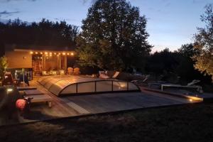 Maisons de vacances Maison Neuve, relaxing countryside home with pool : photos des chambres