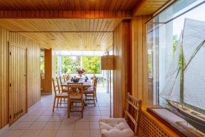 Maisons de vacances Le Huic - Maison pour 9 avec jardin proche plage : photos des chambres