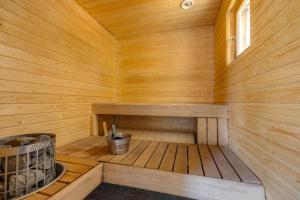 Beach House Meritähti 20