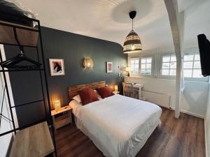 Hotels LA PROMENADE : photos des chambres