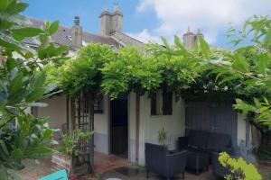 Maisons de vacances Agreable maison de ville solognote avec jardin : photos des chambres