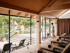 TAUROA Seehotel Grundlsee