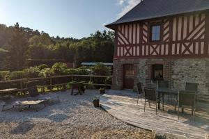 Maisons de vacances Spacious quiet house 6 km from Honfleur : Maison de Vacances