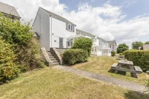 Saddlers Cottage with indoor pool, tennis court and lots more Tenby area - Gumfreston