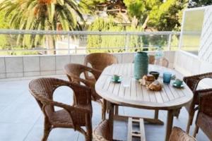 Bel appartement 3 pièces climatisé 400m des plages