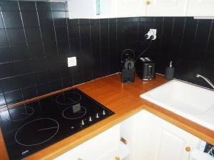Bel appartement 3 pièces climatisé 400m des plages