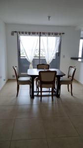 Hermoso departamento temporario en zona centro a metros de la terminal e importantes hospitales