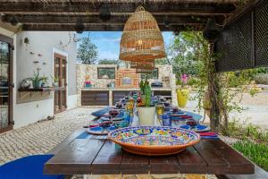 Large Lakeside Villa near Silves - Figs on the Funcho