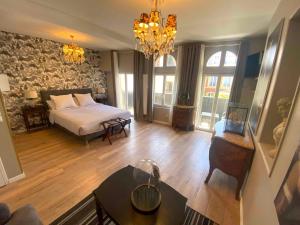 La Petite Reine et son parking - 4hvězdičkové hotely ve městě Étretat