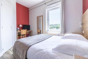 Hotels Hotel De La Plage : photos des chambres