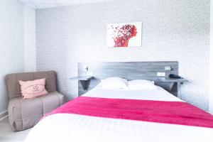 Hotels Hotel De La Plage : photos des chambres