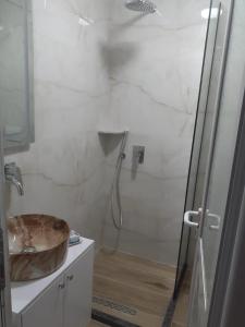 Lovely 1-bedroom Apartment in Sarandë