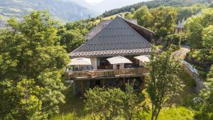 Superbe ferme rénovée en chalet de luxe en PLEINE NATURE