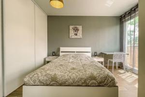 Appartements Tres joli T2 refait a neuf avec parking : photos des chambres