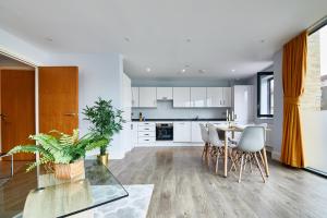 Elegant Plus Luxury Apartments