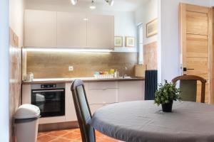 W21 Central Apartment