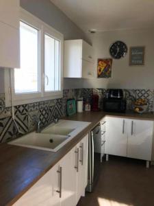 Maisons de vacances Maison avec piscine privee aux portes des Cevennes : photos des chambres